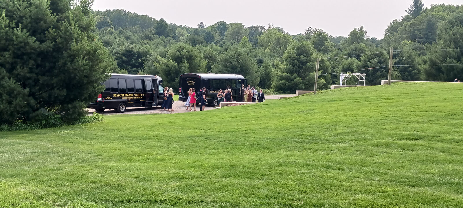 Wedding shuttle pickup at a Northern Michigan venue